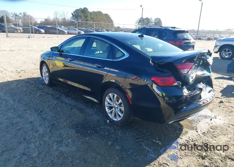 2015 Chrysler 200 C z USA, uszkodzony, nr VIN 1C3CCCCG8FN565708